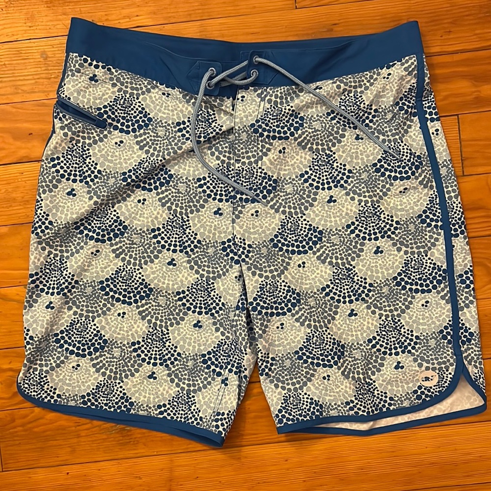 Vineyard Vines board shorts, 36 waist, 9 inch